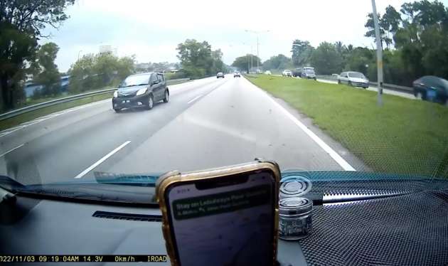 Perodua Myvi seen driving in reverse in Johor