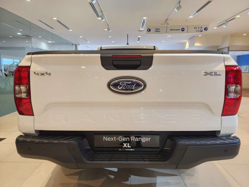 2023 Ford Ranger XL single-cab in Malaysia – 2.0L single-turbodiesel, largest cargo bed in class; RM99k 1536431