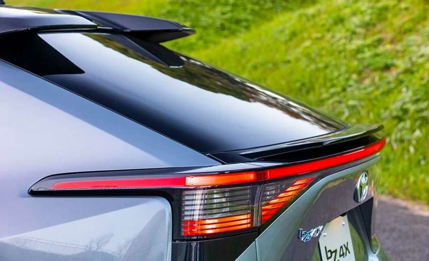 Toyota bZ4X masuk pasaran Thailand – EV dengan bateri 71.4 kWh, jarak gerak 411 km, harga RM235k 1543965