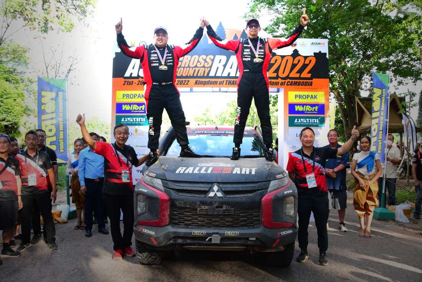 Mitsubishi Triton T1 pasukan Ralliart juara Asia Cross Country Rally 2022 hanya dalam percubaan pertama! 1549615
