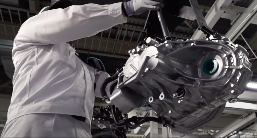 VIDEO: Bagaimana Honda Civic Type R FL5 diproduksi di kilang Yorii, Jepun; berbeza dari Civic Hatch biasa 1547848