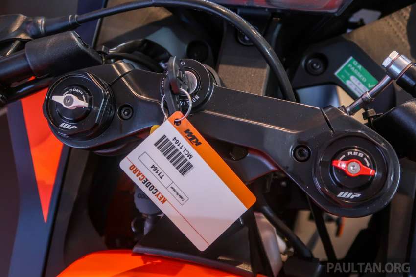 2022 KTM 890 Duke R and RC390 first ride in Malaysia 1545391