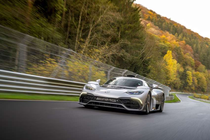 Mercedes-AMG One sets new Nürburgring lap record for road-legal production cars – 6:35.183 minutes 1543327
