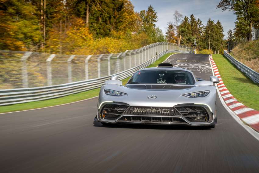 Mercedes-AMG One sets new Nürburgring lap record for road-legal production cars – 6:35.183 minutes 1543332