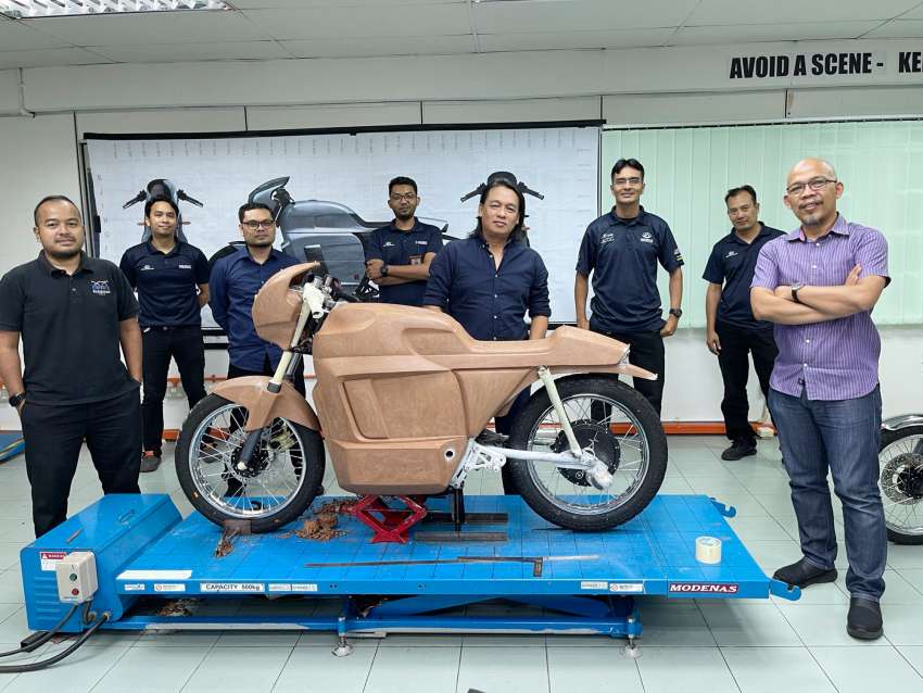 Prototaip <em>cafe racer</em> RE-EV oleh MIMOS, Modenas dan UniMAP — motosikal hibrid pertama Malaysia? 1547971