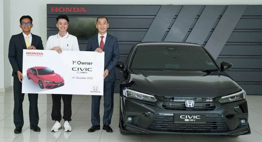 Honda Malaysia celebrates first 2022 Civic e:HEV RS hybrid delivery – over 180 units delivered since launch 1558189