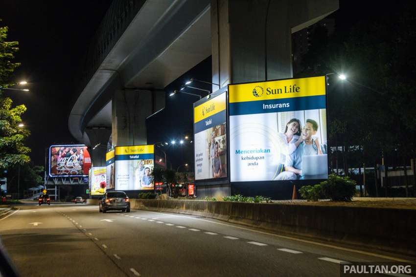 Are Malaysian digital billboards too bright at night? We measure their brightness to see if they are legal 1562014