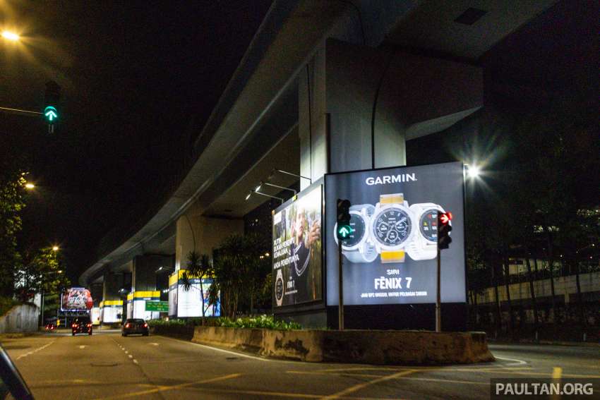 Are Malaysian digital billboards too bright at night? We measure their brightness to see if they are legal 1562013