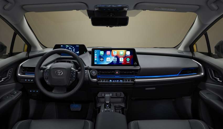 2023 Toyota Prius PHEV details – 69 km EV range, 13.6 kWh battery, solar roof returns 8 km range per day 1552958