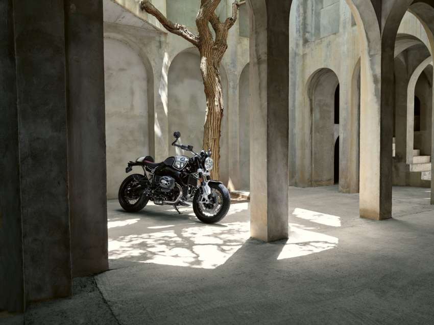 BMW Motorrad presents R nineT Roadster and R18 Cruiser 100 years Anniversary Edition, 1,923 made 1558547