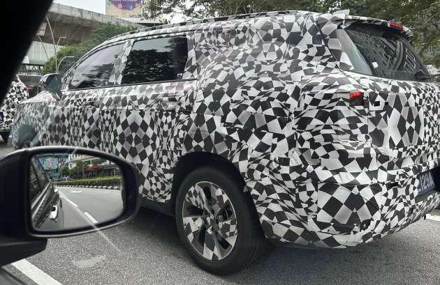 2023 Proton X90 SUV sighted again, in Kuala Lumpur