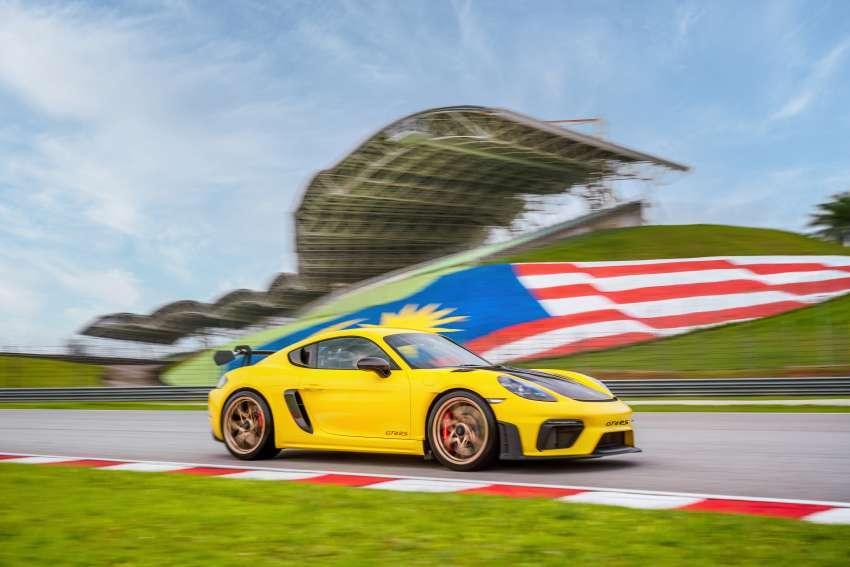 Porsche Cayman GT4 RS 2022 di Malaysia — 4.0L NA, 500 PS/450 Nm, 0-100 km/j 3.4 saat, dari RM1.55 juta 1551305