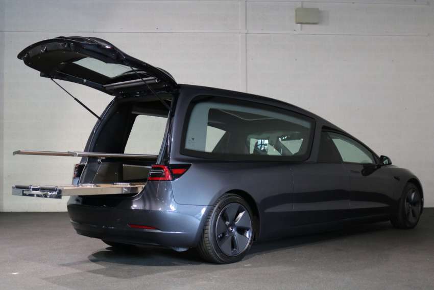 Tesla Hearse 3 – kereta jenazah mesra alam 1560745