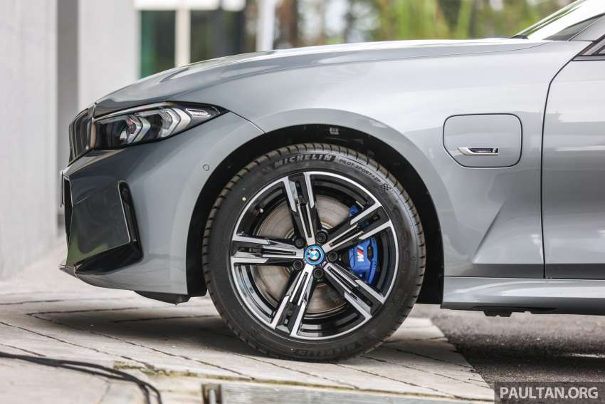 BMW 3 Series 2023 G20 <em>facelift</em> kini di Malaysia — tiga varian M Sport bagi 320i, 330i, 330e; dari RM264k Image #1564842
