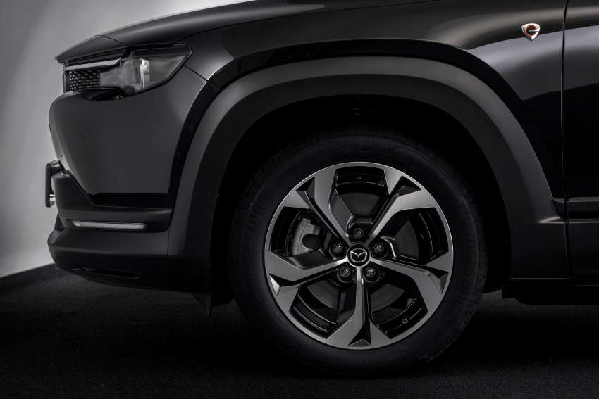 2023 Mazda MX-30 R-EV debuts – PHEV with rotary engine range extender; 85 km EV range; 50L fuel tank 1567660
