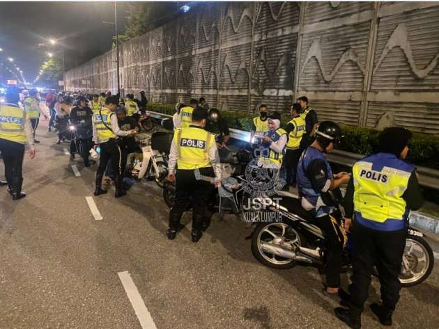 372 summons, 10 bikes seized in New Year police op