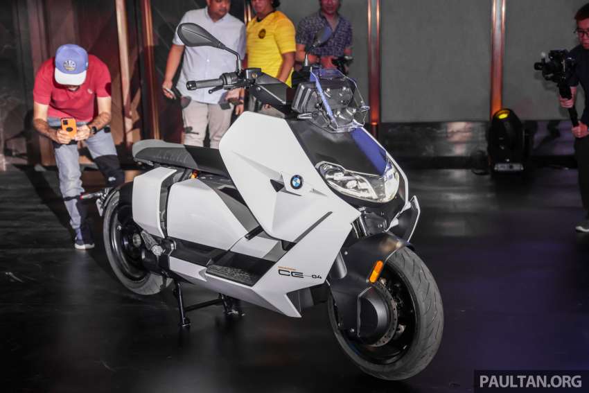 BMW CE04 ditunjuk di M’sia — bateri 8.9 kWh, jarak 130 km, 0-50 km/j 2.6 saat, anggaran harga RM60k 1565264