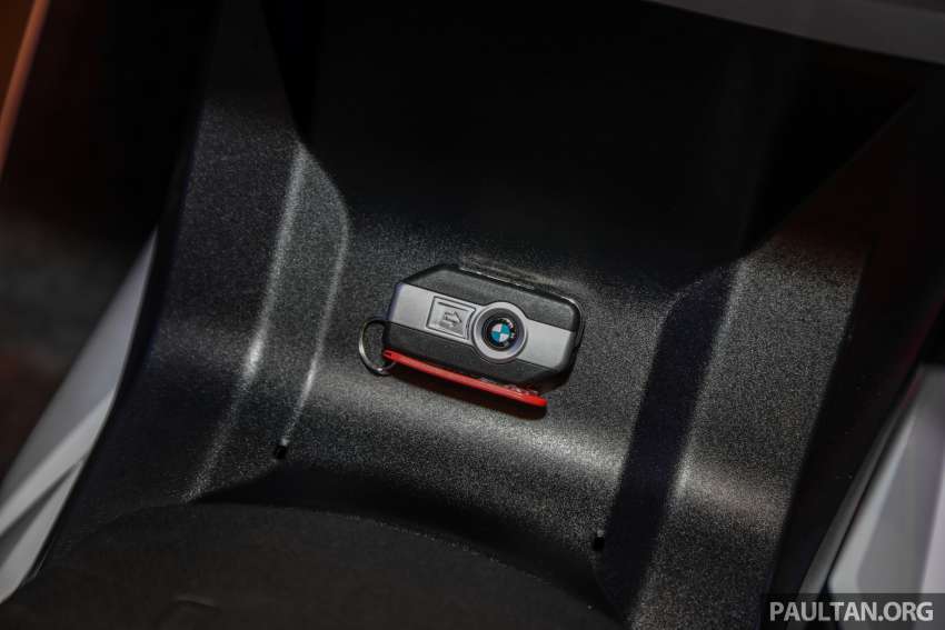 BMW CE04 ditunjuk di M’sia — bateri 8.9 kWh, jarak 130 km, 0-50 km/j 2.6 saat, anggaran harga RM60k 1565314