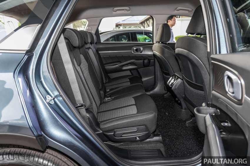 Kia Sorento 2023 dipertonton di M’sia – CKD; 6 atau 7 tempat duduk, 2.5L petrol, 2.2L diesel; dari RM220k Image #1566217