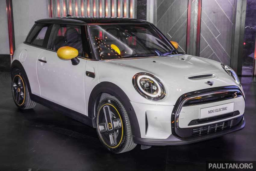 2023 MINI Electric gains panoramic sunroof, heated seats, new colour in Malaysia – EV now from RM194k Image #1564924
