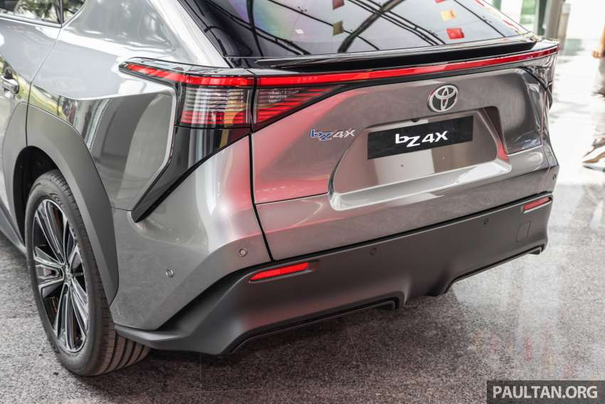 Toyota bZ4X sudah dilihat di Malaysia – bakal dilancarkan, EV dengan jarak gerak sejauh 500km 1563596