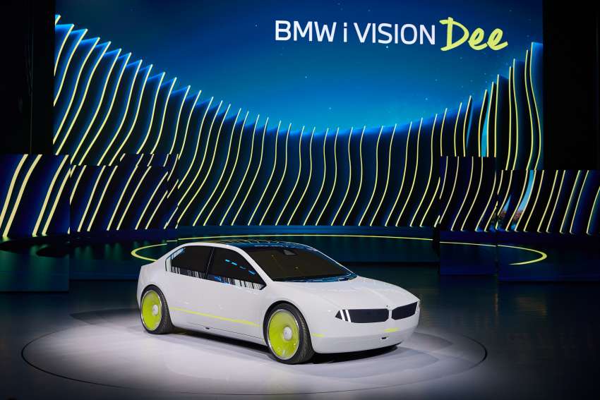 BMW i Vision Dee debuts at CES – colour-changing EV concept with massive HUD; previews the Neue Klasse 1563829