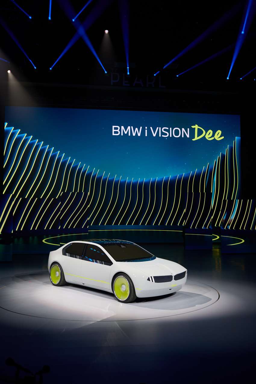 BMW i Vision Dee debuts at CES – colour-changing EV concept with massive HUD; previews the Neue Klasse 1563830