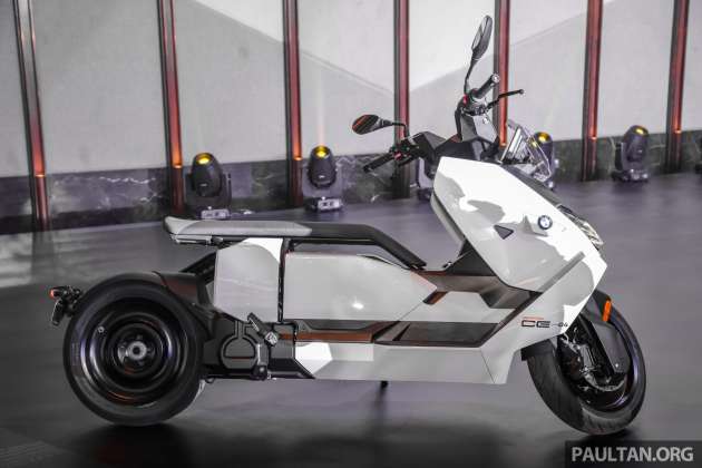BMW CE04 ditunjuk di M’sia — bateri 8.9 kWh, jarak 130 km, 0-50 km/j 2.6 saat, anggaran harga RM60k