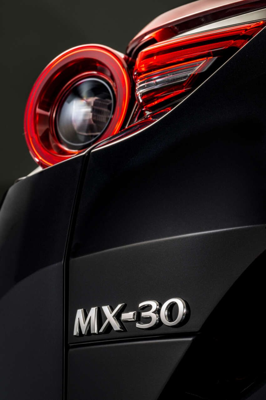 2023 Mazda MX-30 R-EV debuts – PHEV with rotary engine range extender; 85 km EV range; 50L fuel tank 1587835