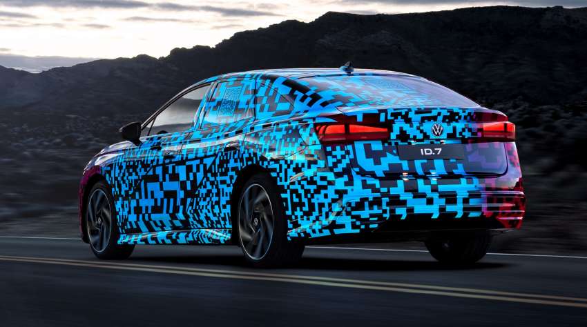 Volkswagen ID.7 debuts with trippy camo at CES – EV sedan with 700 km of range; launch in Q2 this year 1562718