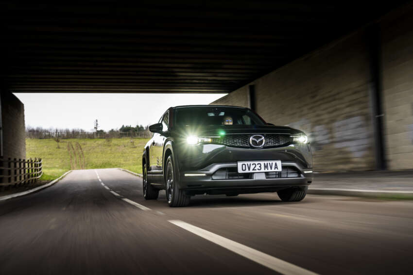 2023 Mazda MX-30 R-EV debuts – PHEV with rotary engine range extender; 85 km EV range; 50L fuel tank 1587944