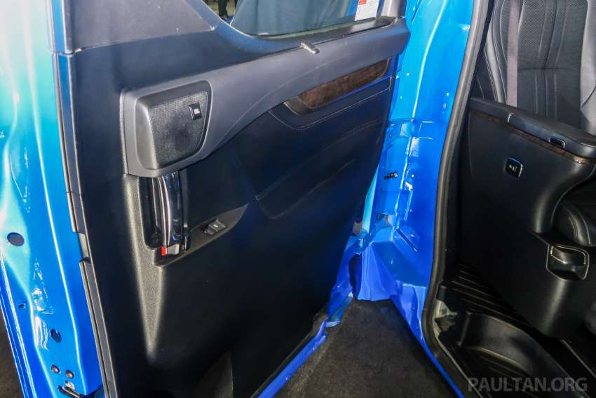 NATS Toyota Alphard Super Dually – MPV mewah yang ‘disumpah’ menjadi trak pikap dipamerkan di TAS 2023 1566889