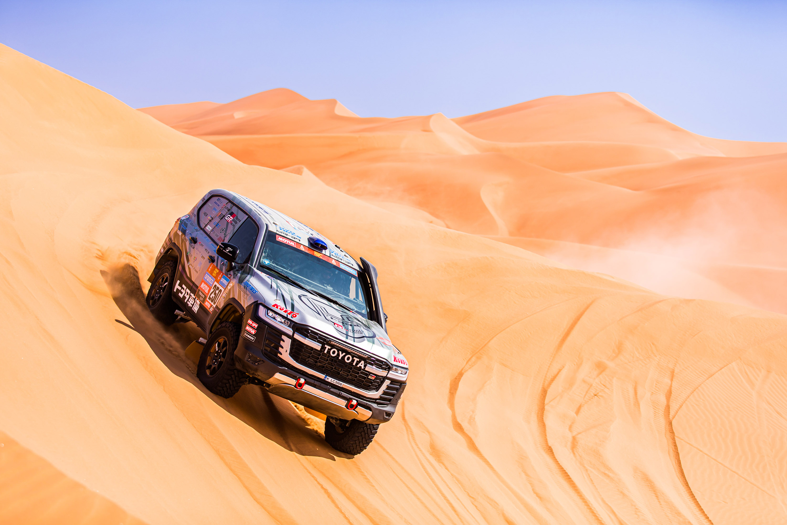 Toyota Hilux wins 2023 Dakar Rally-10