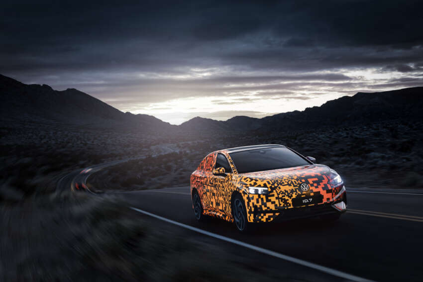 Volkswagen ID.7 debuts with trippy camo at CES – EV sedan with 700 km of range; launch in Q2 this year 1599681
