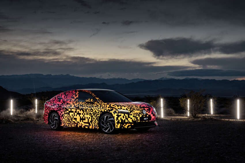 Volkswagen ID.7 debuts with trippy camo at CES – EV sedan with 700 km of range; launch in Q2 this year 1599685