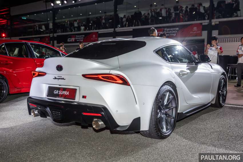 Toyota GR Supra 2023 rasmi di Malaysia — kotak gear manual 6-kelajuan dan 8AT, enjin 3.0L, dari RM645k 1578718