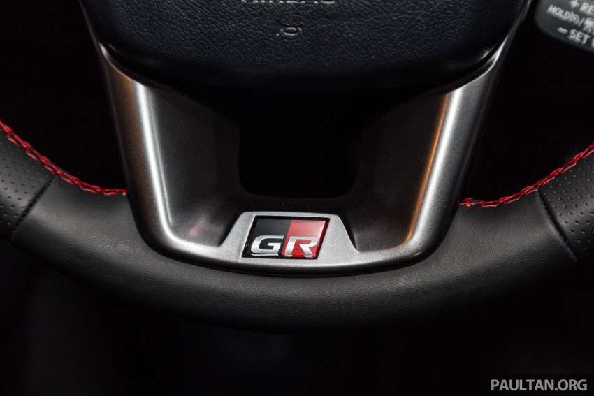 Toyota Hilux GR Sport dilancar di Malaysia – RM160k, 204 PS/500 Nm, suspensi ditala semula, lebih sporty 1578237