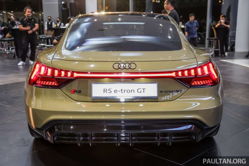 Audi e-tron GT 2023 dibuka tempahan di M’sia — jarak EV 501 km, 0-100 km/j 3.3 saat, RM559k-RM769k 1574331
