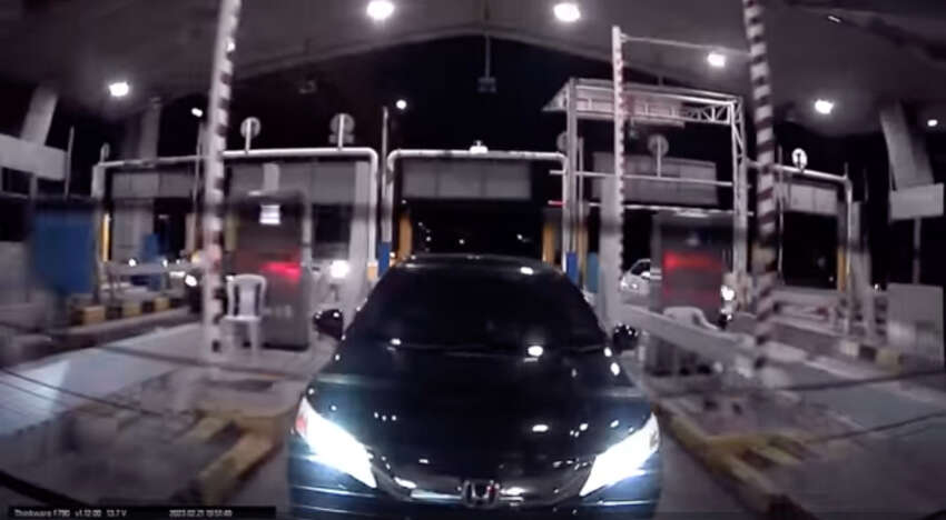 VIDEO: Honda City evades NPE toll, hits Proton X50 1581238