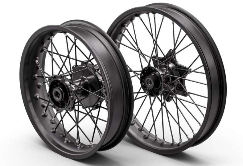 KTM 390 Adventure 2023 dapat versi rim spoked 1571714