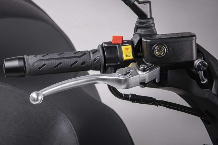 Modenas Elegan 250 EX terima enjin 249 cc Euro 4, lampu utama projector rekaan baru, RM16,997 1573752