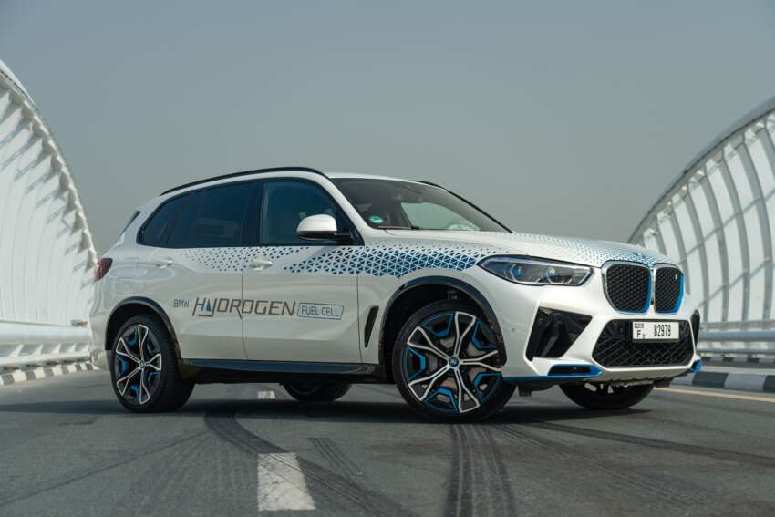 BMW iX5 Hydrogen has 401 hp power, 504 km range 1665465