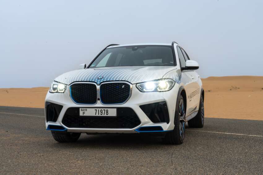 BMW iX5 Hydrogen has 401 hp power, 504 km range 1665475