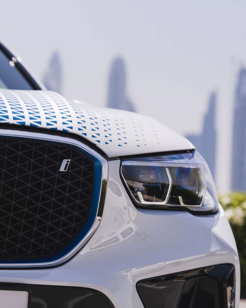 BMW iX5 Hydrogen has 401 hp power, 504 km range 1665489