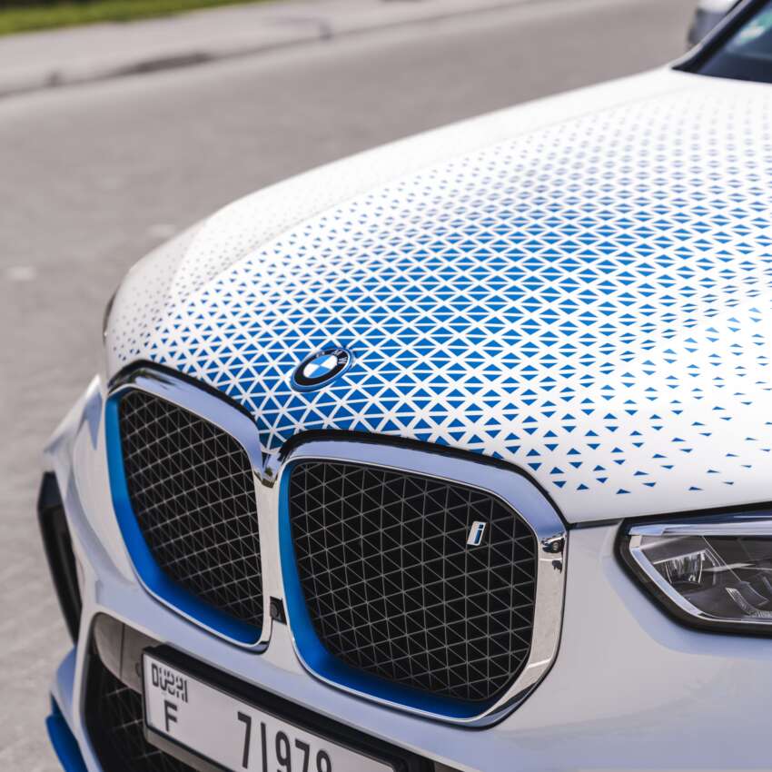 BMW iX5 Hydrogen has 401 hp power, 504 km range 1665491