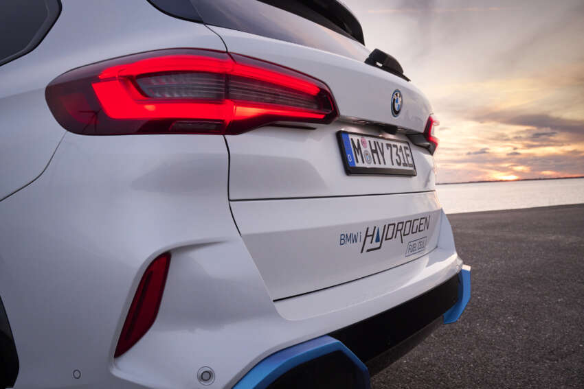 BMW iX5 Hydrogen has 401 hp power, 504 km range 1581886