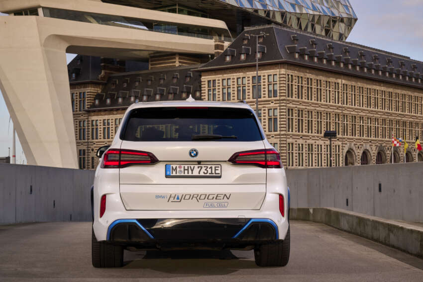 BMW iX5 Hydrogen has 401 hp power, 504 km range 1581910