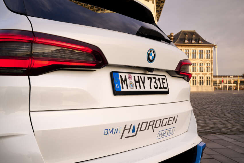 BMW iX5 Hydrogen has 401 hp power, 504 km range 1581931