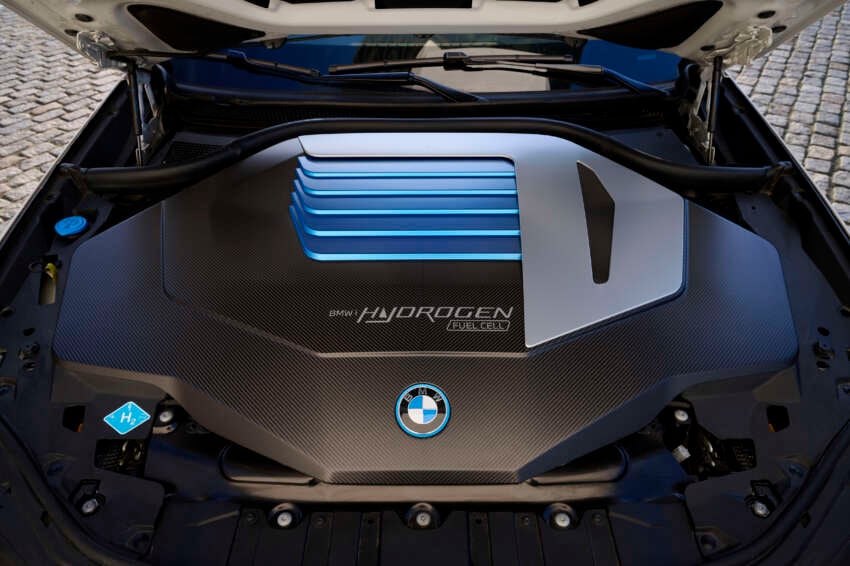 BMW iX5 Hydrogen has 401 hp power, 504 km range 1581936