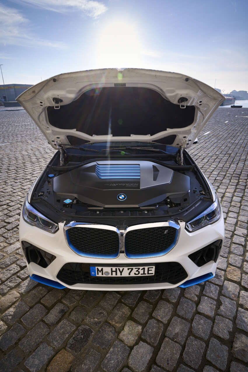 BMW iX5 Hydrogen has 401 hp power, 504 km range 1581939